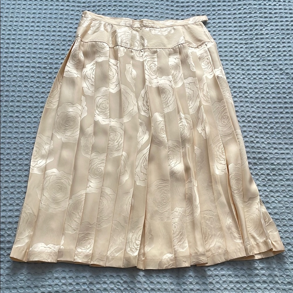Cream Rose Pleated Silk/Satin Skirt